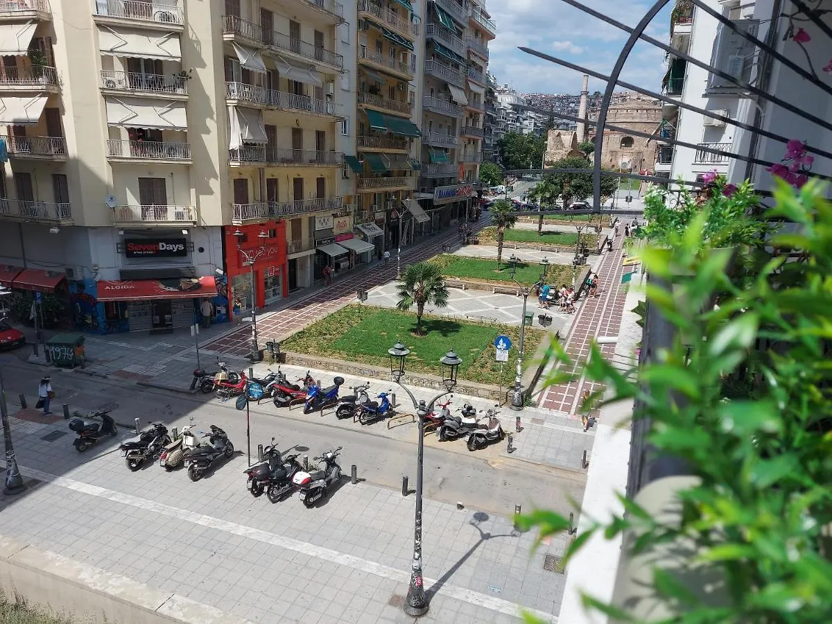 Nava Apartment In The Center Of Salonicco